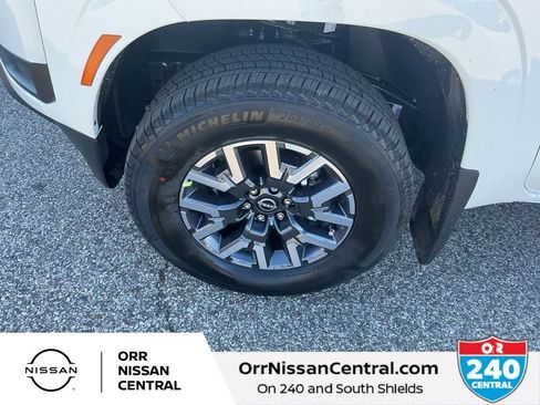 New 2026 Nissan Frontier SV w/ Tow Package AWD/4WD image 9