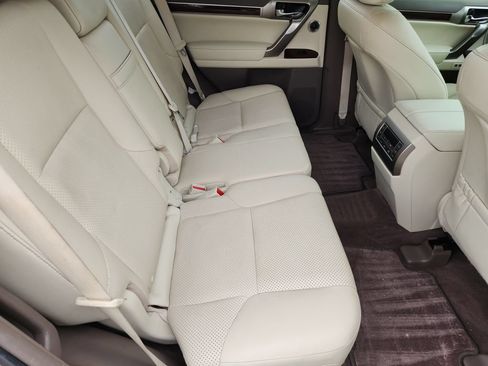 Used 2016 Lexus GX 460 Luxury AWD/4WD image 32