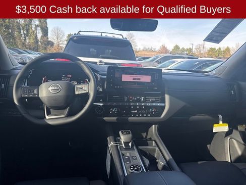 New 2026 Nissan Pathfinder Platinum image 13