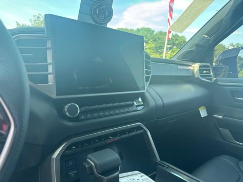 New 2026 Toyota Sequoia Platinum AWD/4WD image 12