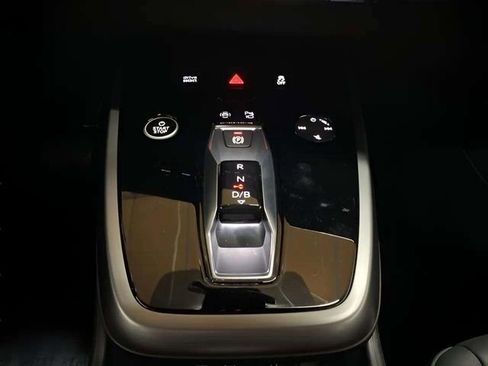 Used 2024 Audi Q4 e-tron Premium w/ Convenience Package AWD/4WD image 53