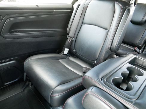 Used 2025 Honda Odyssey Sport-L image 12