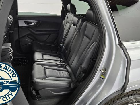 Used 2019 Audi Q7 2.0T Premium Plus w/ Premium Plus Package AWD/4WD image 31