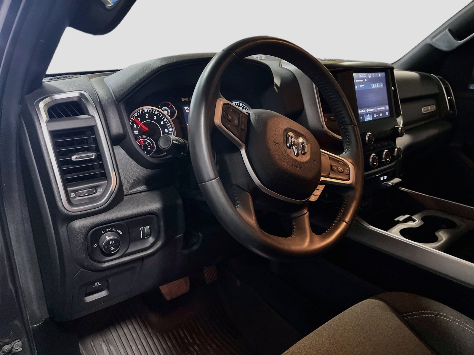 Used 2024 RAM 1500 Lone Star AWD/4WD image 9