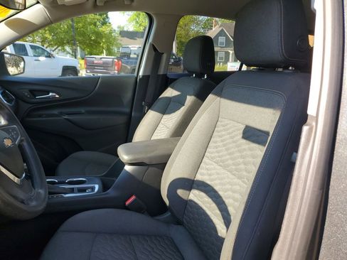 Used 2019 Chevrolet Equinox LT FWD image 12