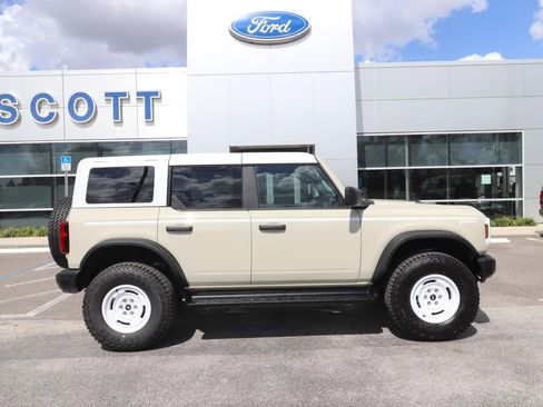 New 2026 Ford Bronco Heritage Edition AWD/4WD image 16