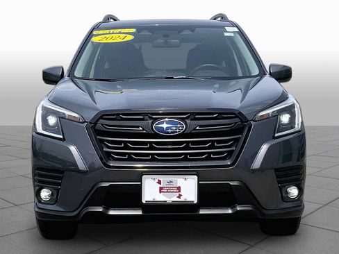 Certified 2024 Subaru Forester Premium AWD/4WD image 4