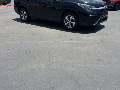Used 2025 Subaru Ascent Premium AWD/4WD image 5