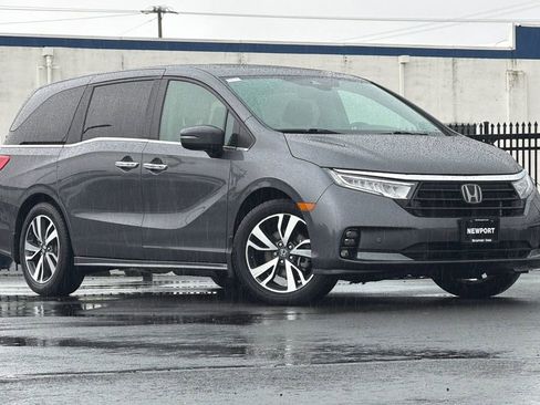 Used 2023 Honda Odyssey Touring image 1