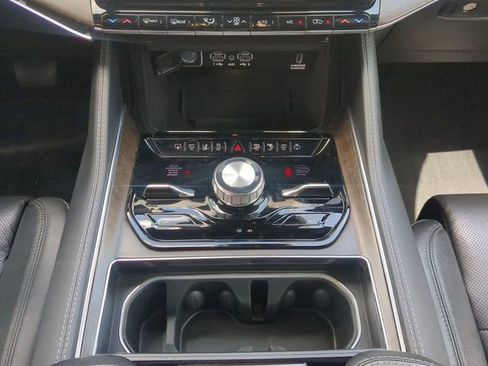 Certified 2023 Jeep Grand Wagoneer 4WD image 23