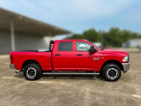 Used 2018 RAM 2500 Tradesman w/ Chrome Appearance Group AWD/4WD image 14