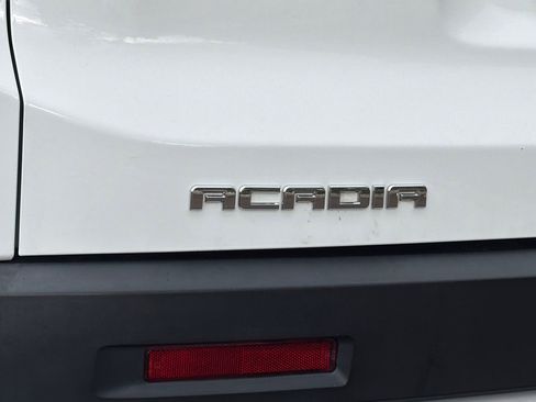 Used 2019 GMC Acadia SLE image 25