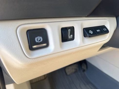 Used 2022 GMC Acadia Denali image 17