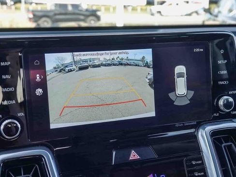 Used 2023 Kia Sorento SX image 22