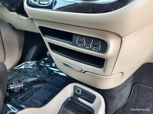 Used 2023 Chrysler Voyager LX image 54