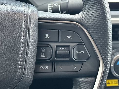 Used 2024 Toyota Tacoma TRD Off-Road w/ TRD Off Road Upgrade Package AWD/4WD image 22