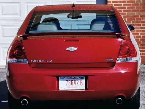 Used 2013 Chevrolet Impala LTZ FWD image 10