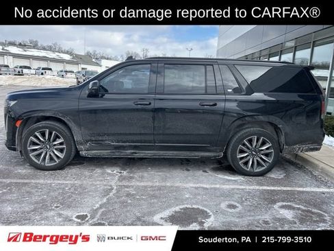 Used 2021 Cadillac Escalade ESV Sport image 2