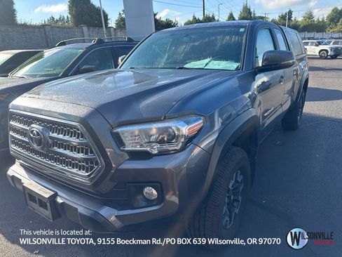 Used 2016 Toyota Tacoma TRD Off-Road w/ Premium & Technology Package AWD/4WD image 1