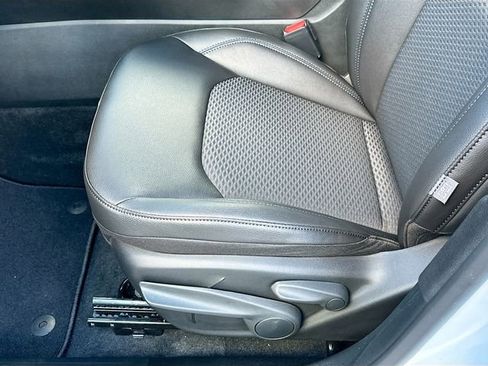 New 2026 Jeep Compass Latitude image 13