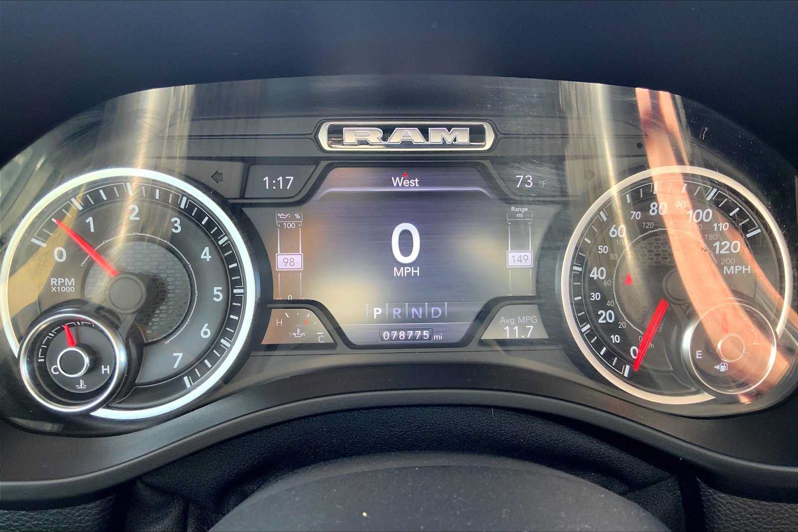 Used 2019 RAM 1500 Laramie AWD/4WD image 28