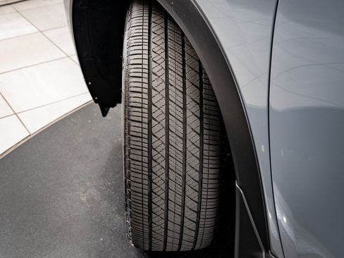 Used 2025 INFINITI QX60 Sensory image 39