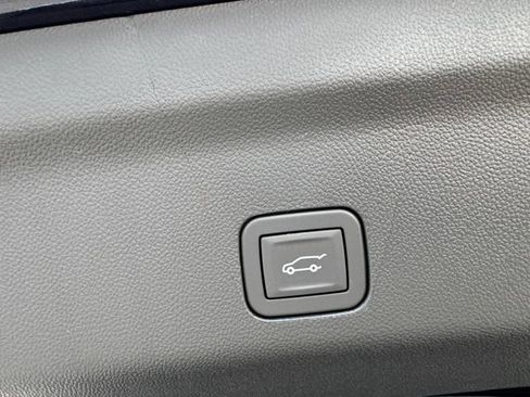 New 2026 Chevrolet Tahoe Premier w/ Sun And Tow Package AWD/4WD image 12