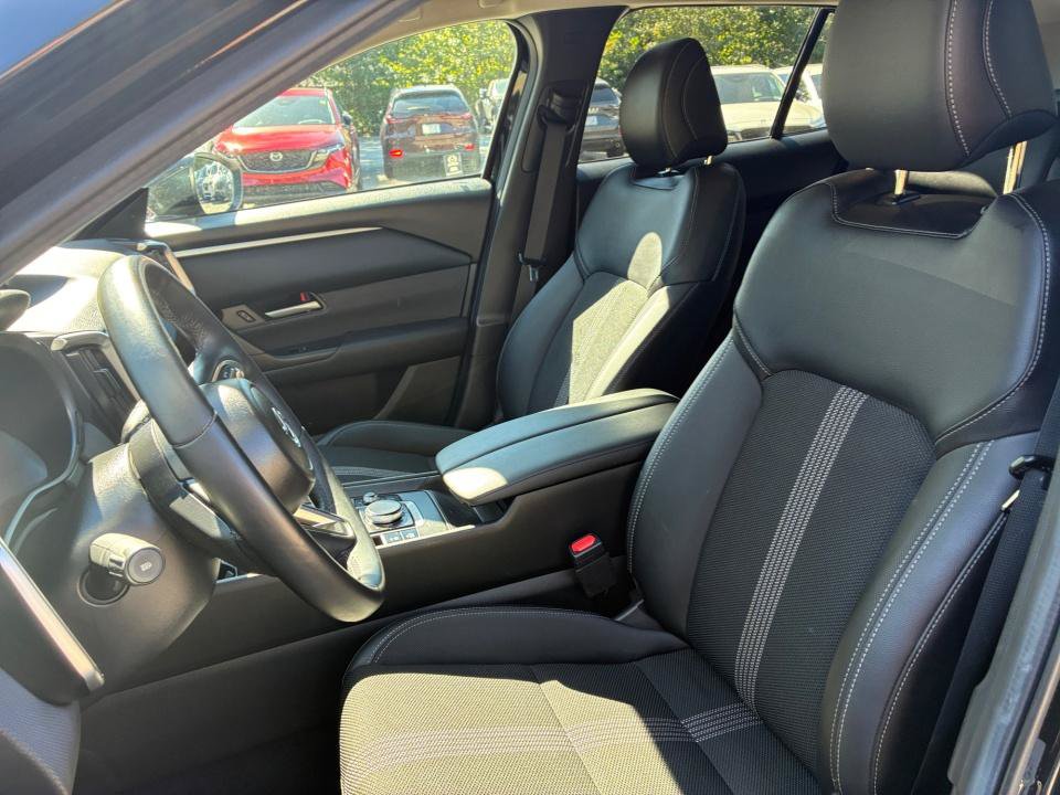 Certified 2025 MAZDA CX-50 AWD 2.5 S w/ Preferred Package image 30