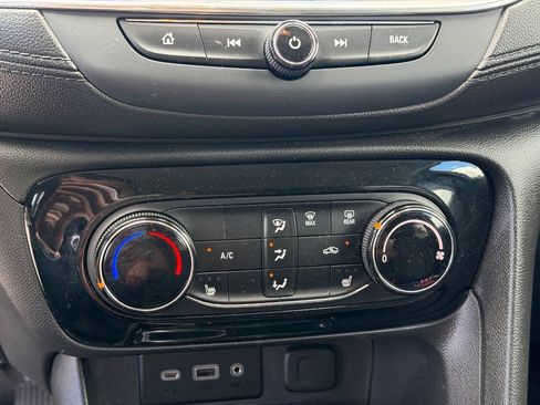 Used 2020 Buick Encore GX Preferred w/ Cold Weather Comfort Package FWD image 15
