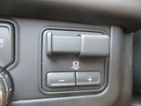 New 2026 GMC Yukon AT4 w/ AT4 Premium Plus Package AWD/4WD image 20