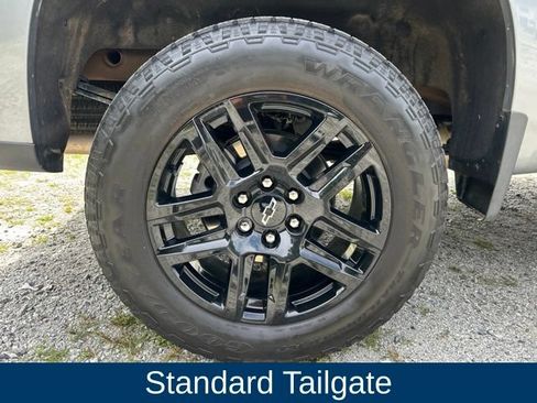 Used 2025 Chevrolet Silverado 1500 Custom Trail Boss AWD/4WD image 31