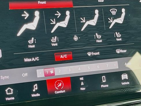 Used 2024 Dodge Durango R/T RWD image 20