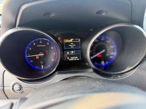Used 2015 Subaru Legacy 2.5i Premium AWD/4WD image 16