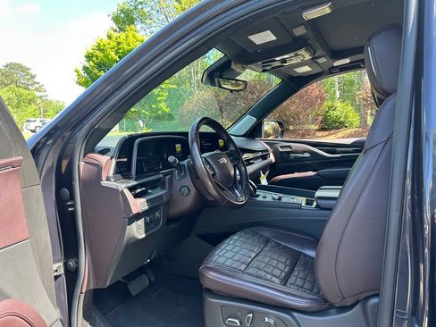 Used 2022 Cadillac Escalade Premium Luxury Platinum RWD image 41