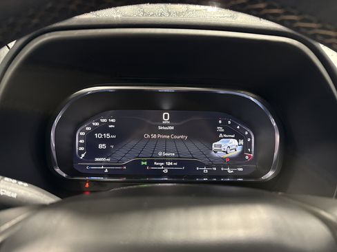 Used 2024 GMC Yukon AT4 w/ Technology Package AWD/4WD image 9