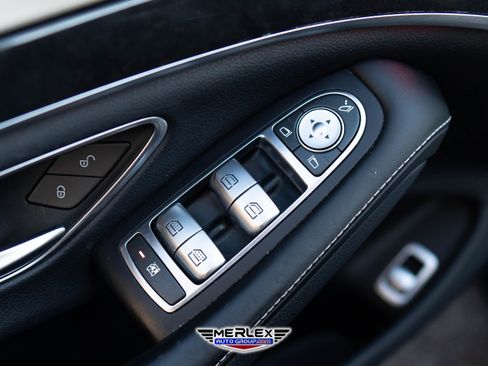Used 2019 Mercedes-Benz S 560 4MATIC Sedan image 43
