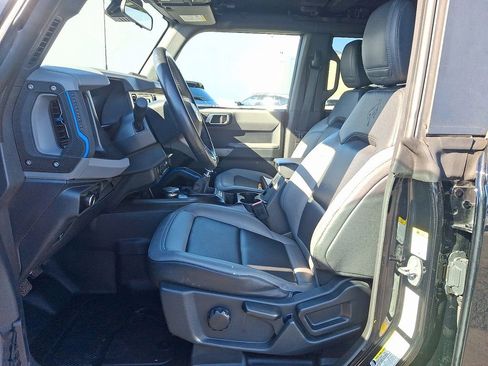 Used 2023 Ford Bronco Black Diamond image 14