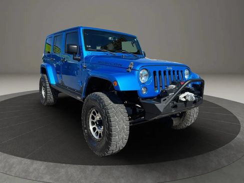 Used 2016 Jeep Wrangler Unlimited Rubicon w/ Connectivity Group AWD/4WD image 4