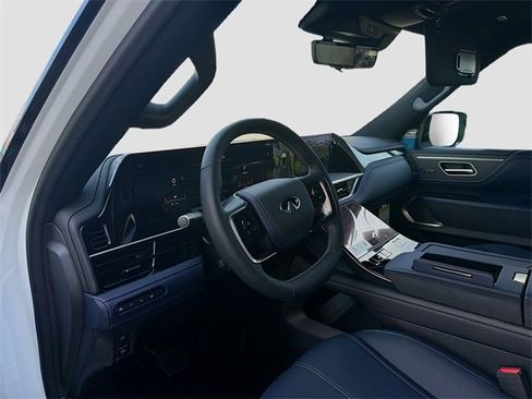 New 2026 INFINITI QX80 4WD image 9