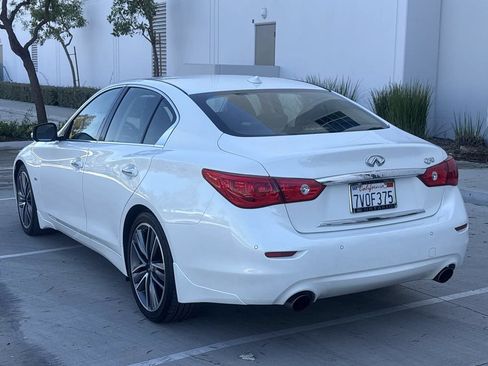 Used 2016 INFINITI Q50 3.0t Premium w/ Driver Assistance Package RWD image 5
