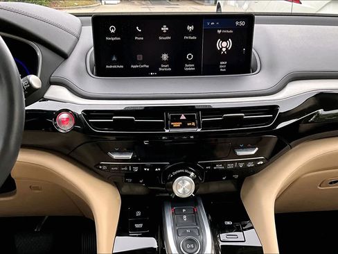 Certified 2024 Acura MDX w/Technology Package image 7