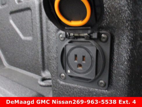 New 2025 GMC Sierra 2500 Denali w/ Technology Package image 7