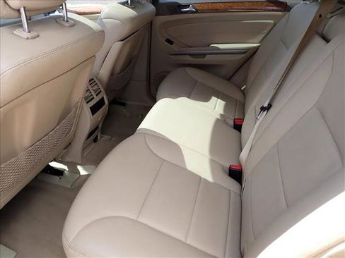 Used 2009 Mercedes-Benz ML 350 4MATIC image 9