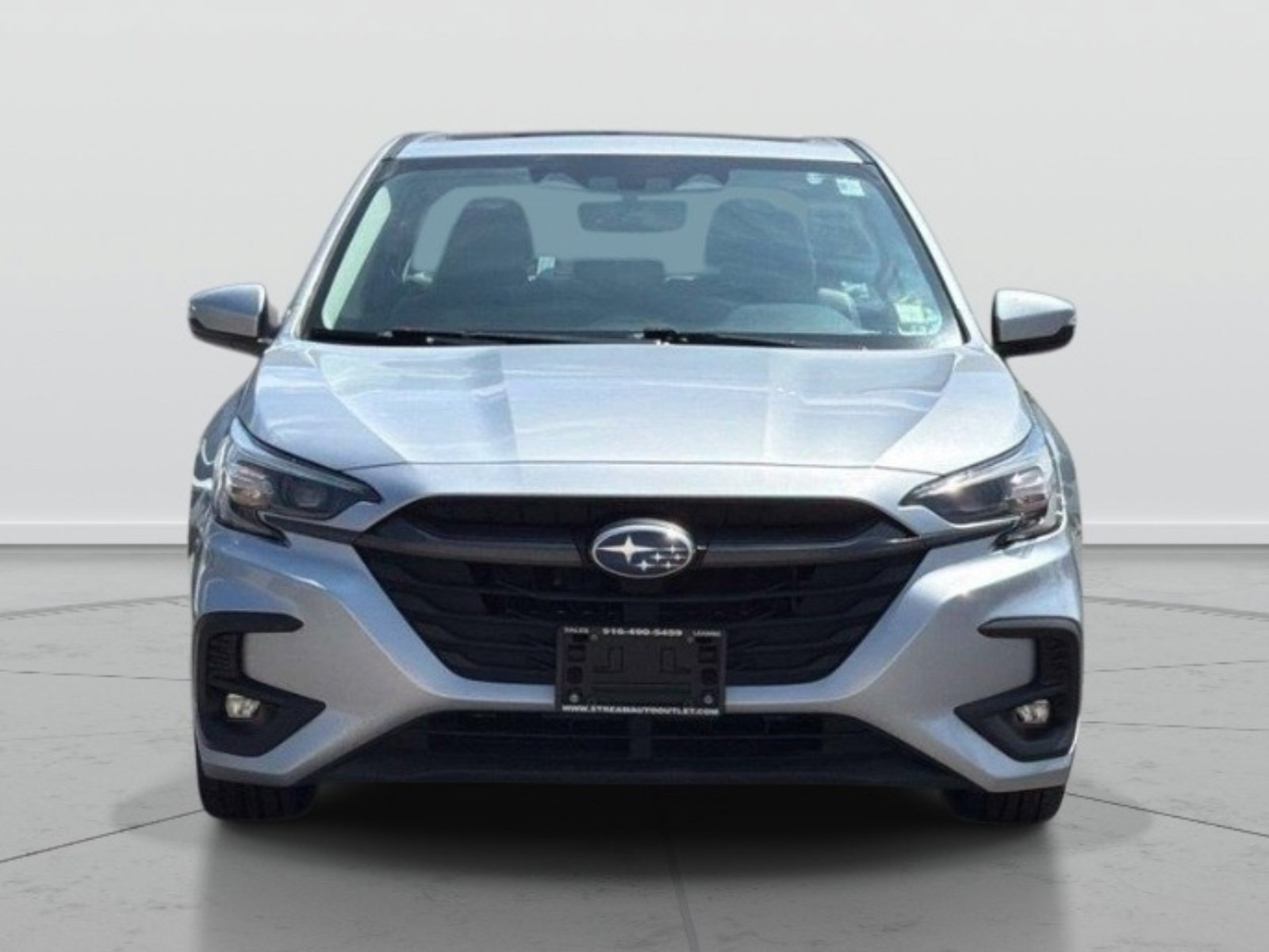 Used 2024 Subaru Legacy Limited AWD/4WD image 2