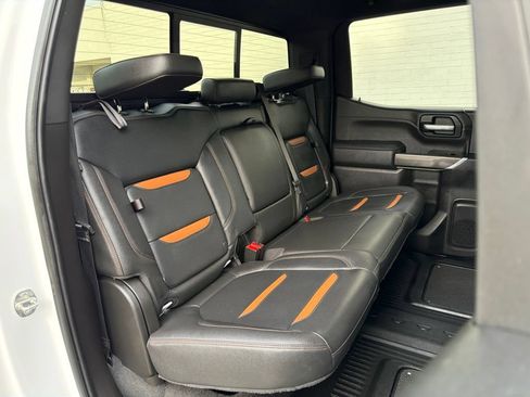 Used 2021 GMC Sierra 1500 AT4 w/ AT4 Value Package AWD/4WD image 11