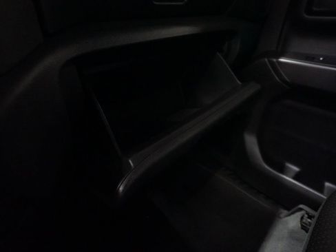 Used 2019 Chevrolet Silverado 1500 Custom w/ Custom Convenience Package image 28