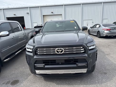 Used 2025 Toyota 4Runner Limited image 2