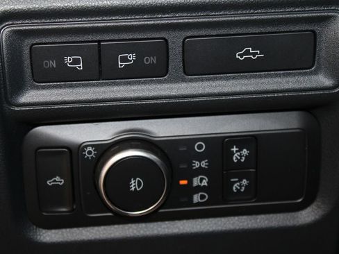 Used 2021 Ford F150 Lariat w/ Equipment Group 502A High image 37