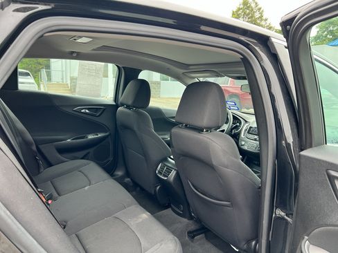 Used 2024 Chevrolet Malibu LT FWD image 11