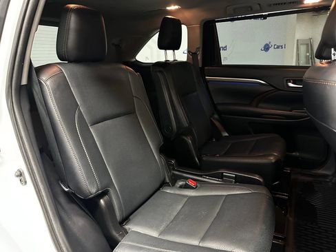 Used 2019 Toyota Highlander Limited image 23